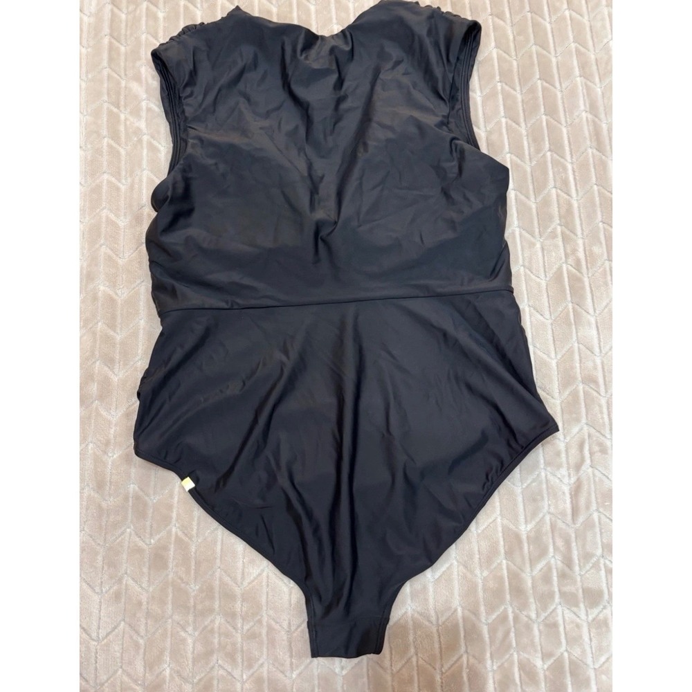 Summersalt The Breaker One Piece Swimsuit Size 16 Black V-Neck Pool Beach Resort - Picture 13 of 14